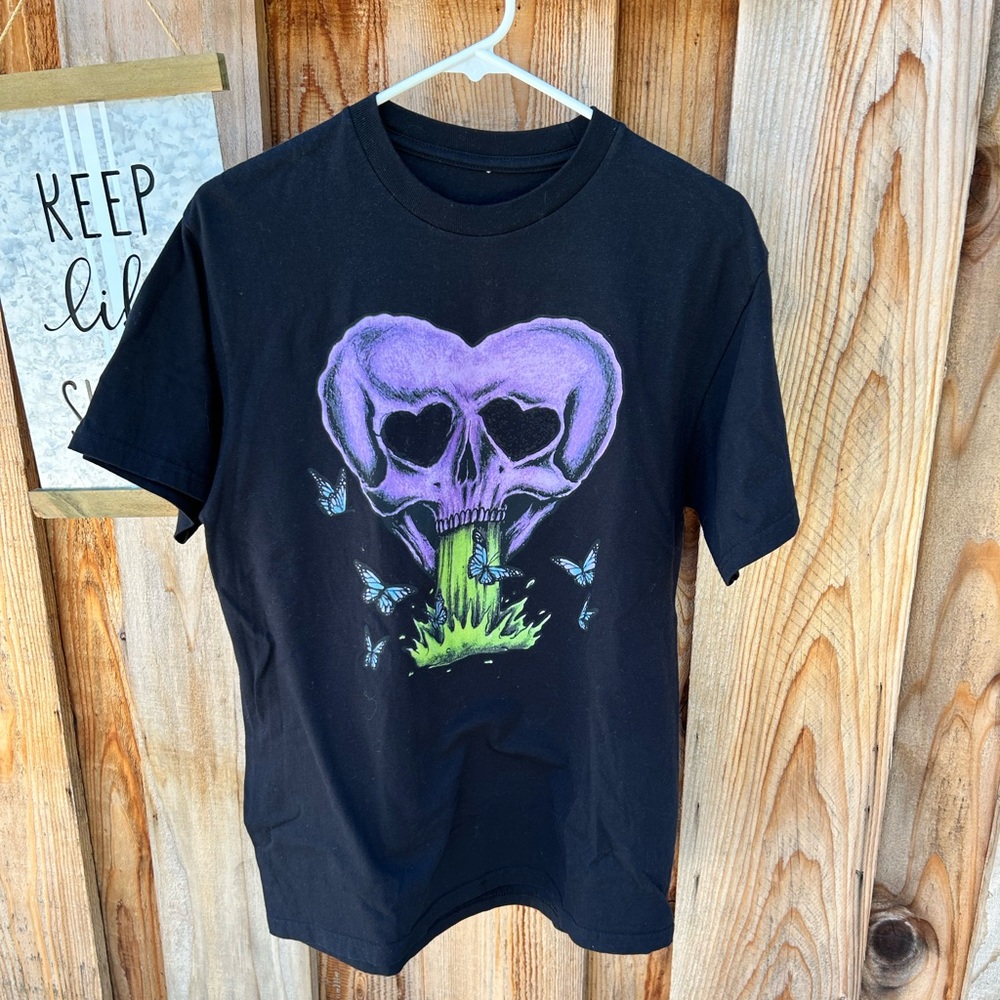 MBM Marcos Alvarado Heart x Butterfly Graphic Tee size medium men’s